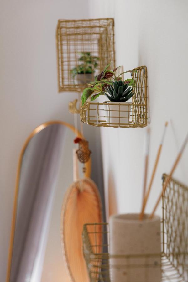 Sunny & Modern Apt For 3 Persons 아테네 외부 사진